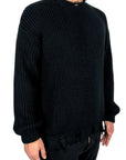 BLACK BROKEN SWEATER