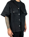 BLACK OVER SHIRT POCKETS