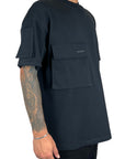 BIG POCKET BLACK TEE
