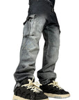 GREY CARGO WITH BLACK PLATING