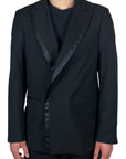 BLACK JACKET SMOKING