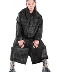 WIDE SHORT BLACK WAXED DENIM