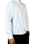 MINIMAL WHITE CROPPED SHIRT