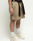 ARROW BELT BEIGE SHORTS