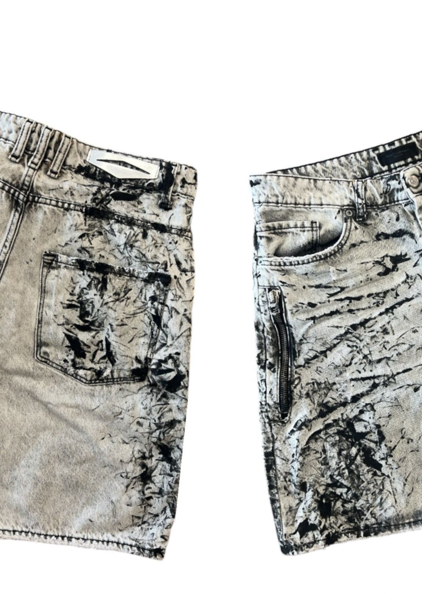 GREY WASH PAINTING ZIP SHORTS