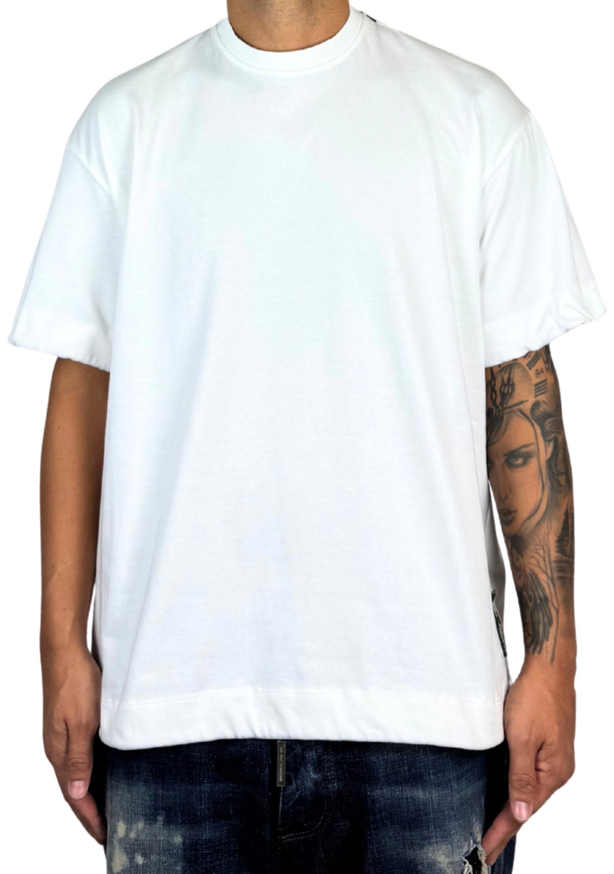 WHITE ESSENTIAL LABEL TEE
