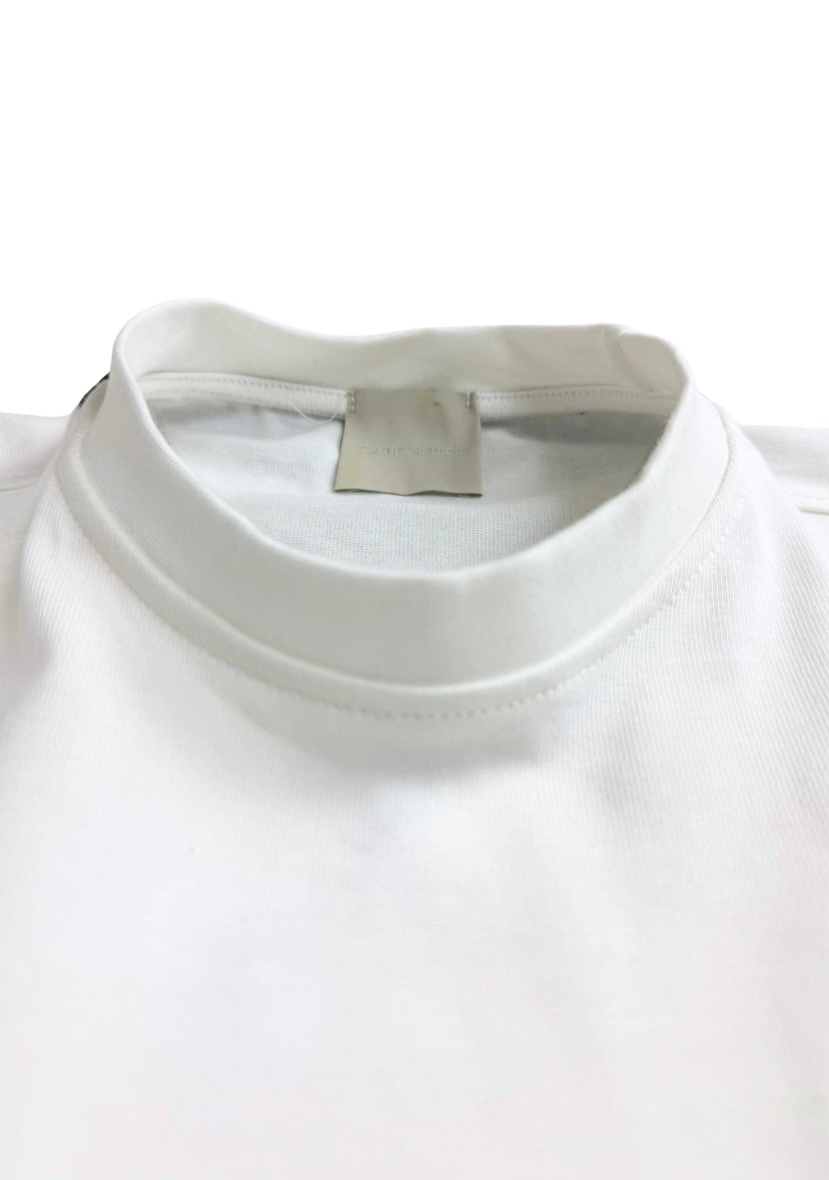 WHITE ESSENTIAL LABEL TEE