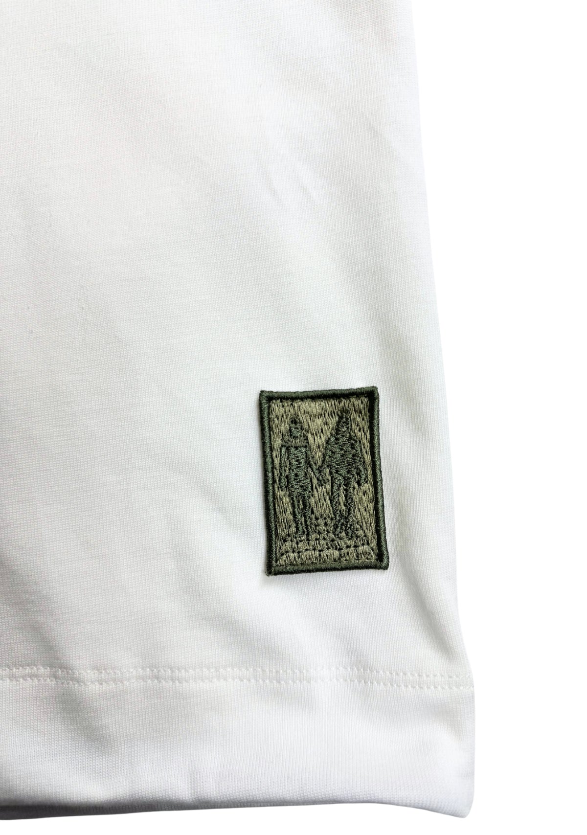 WHITE ESSENTIAL LABEL TEE