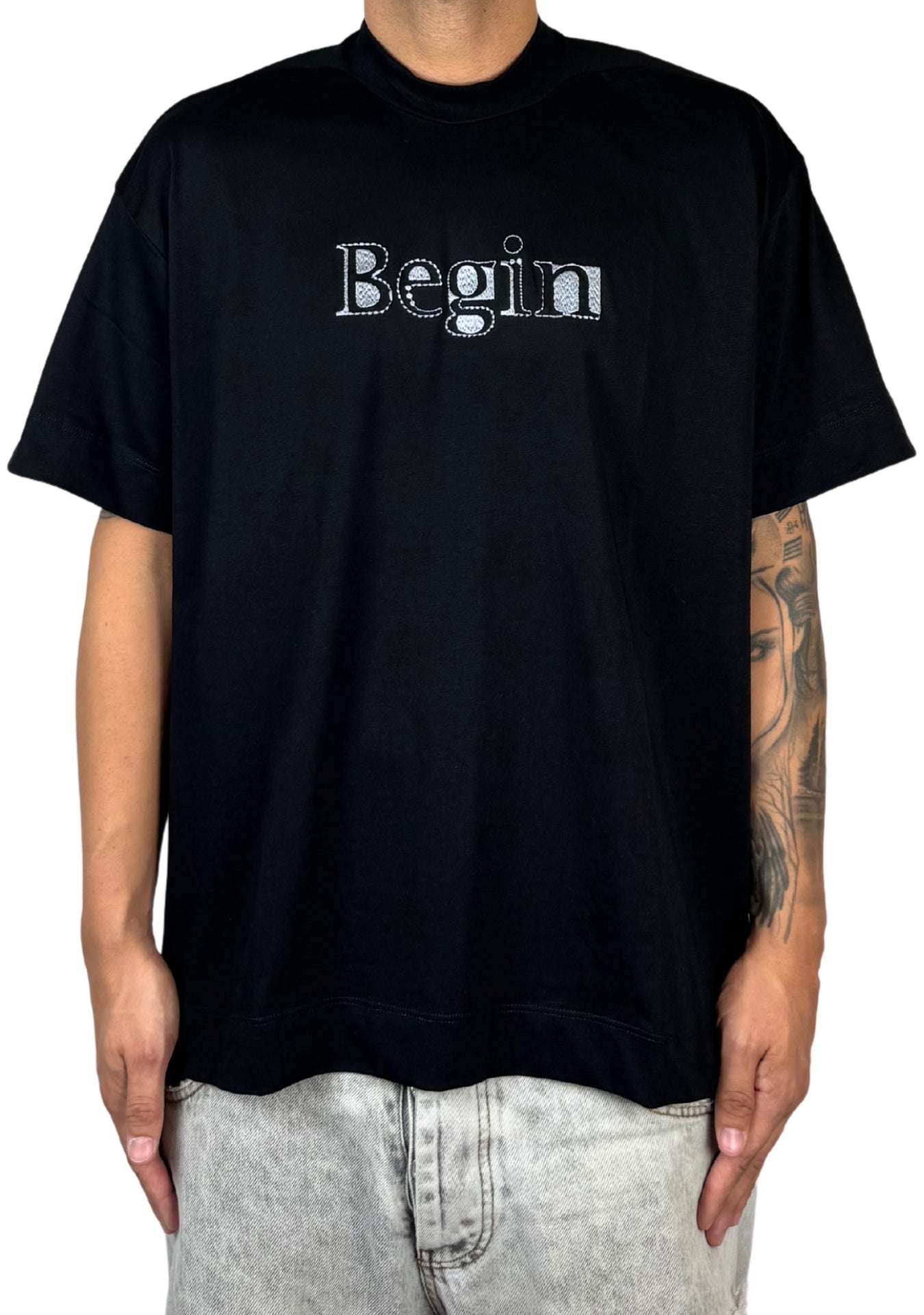 BEGIN BLACK TEE