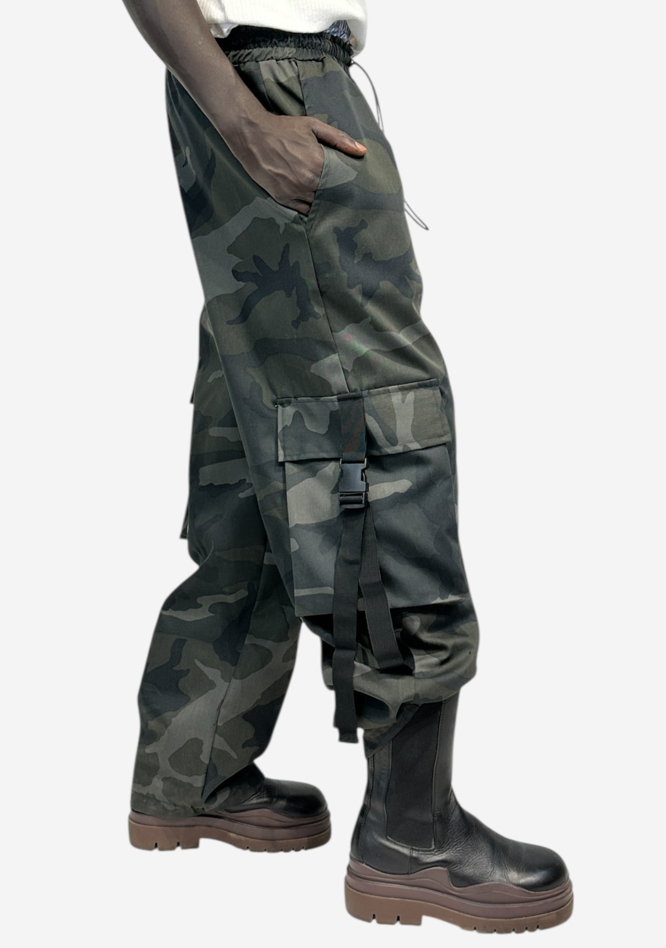 ARMY CAMOUFLAGE CARGO