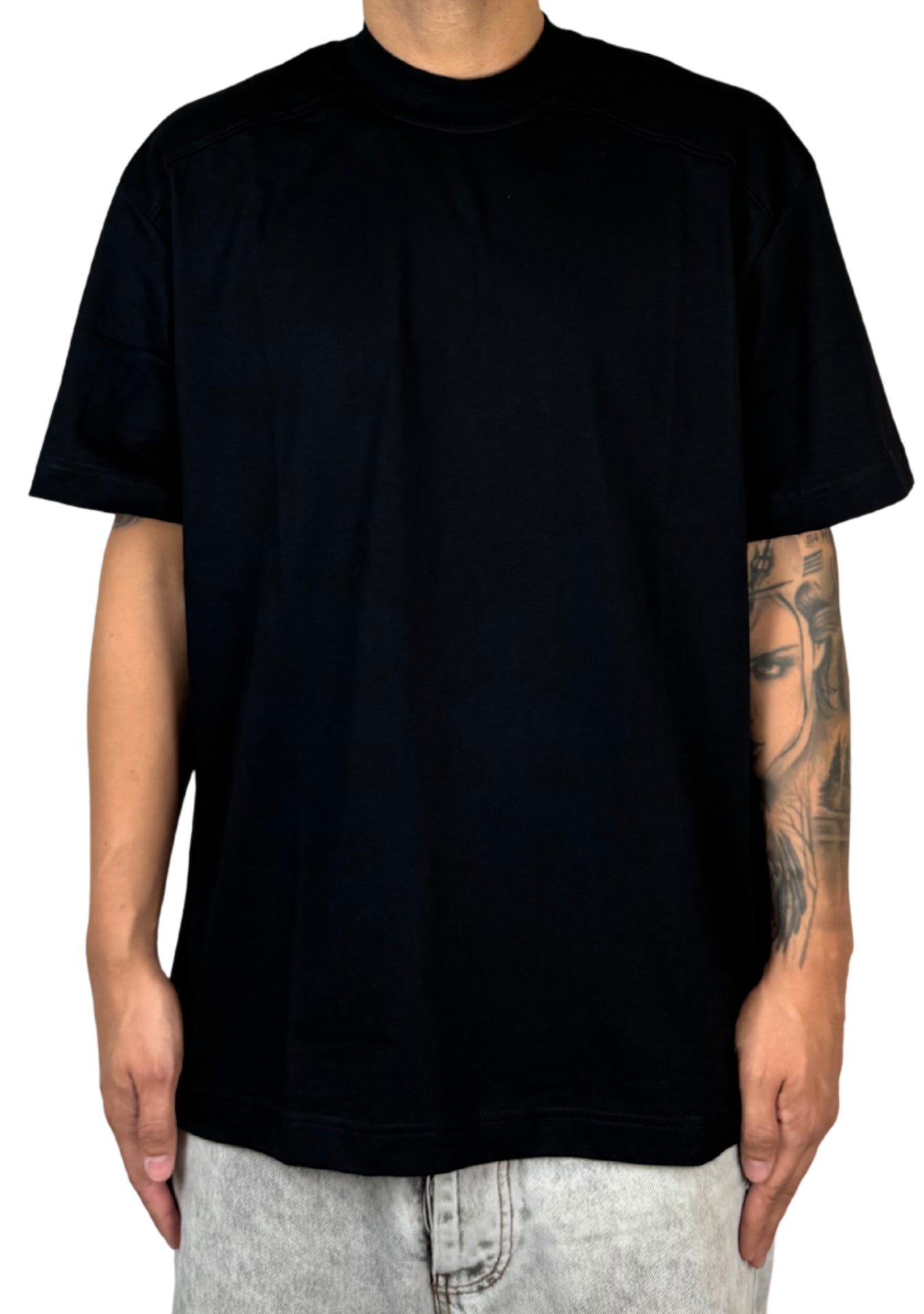 BLACK TEE SUCCESS