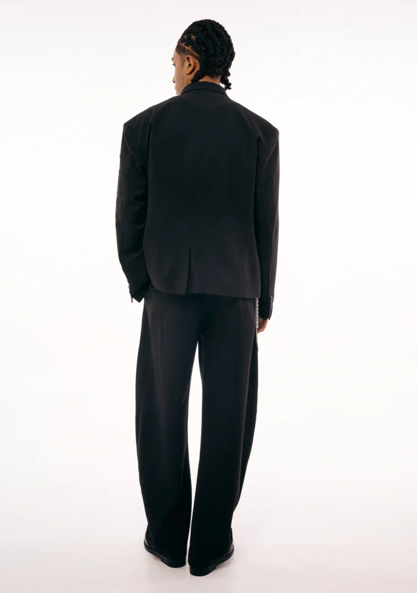 OFF RULES SUIT BLACK
