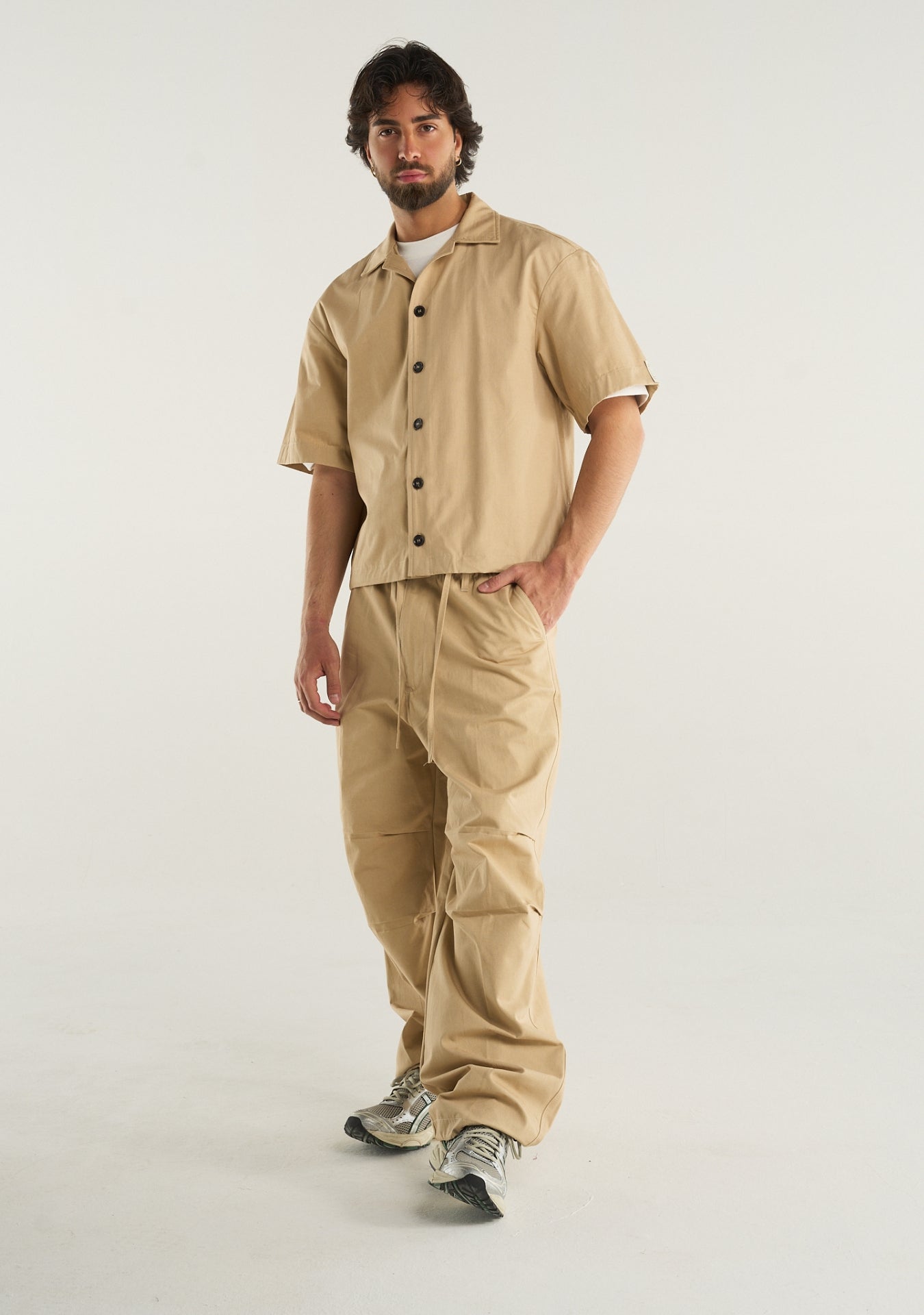 BEIGE CROPPED RIPSTOP SHIRT