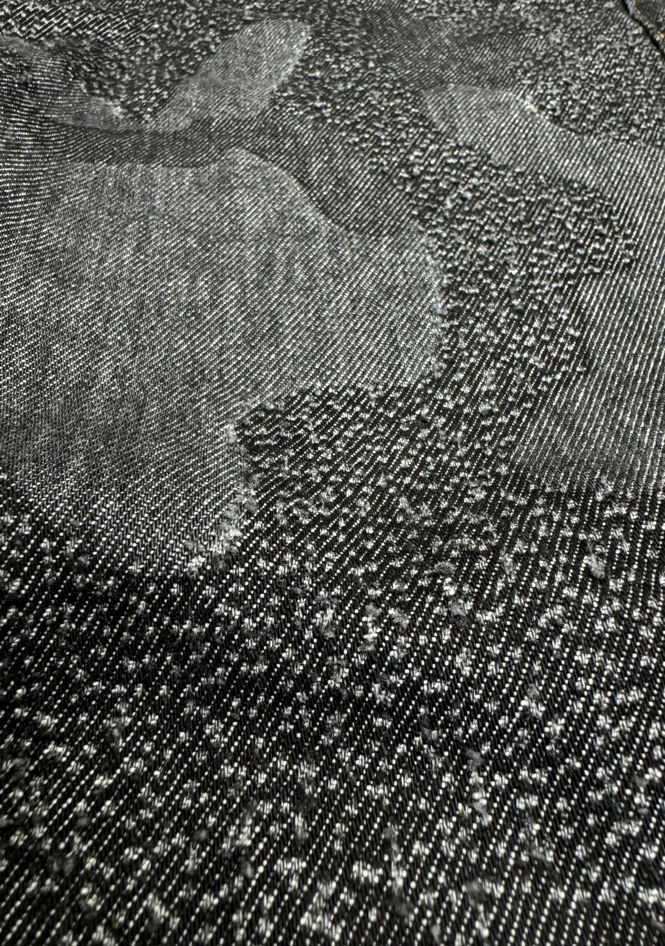 BAGGY BLACK DIRTY PIXEL CAMO