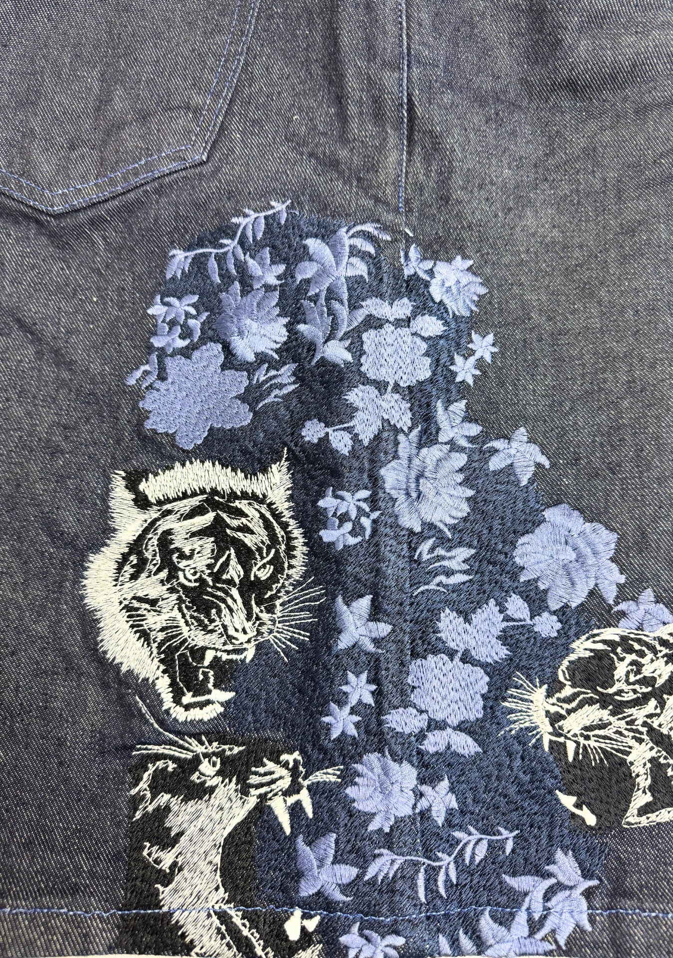 BLUE WASH SHORTS SAVANA EMBROIDERY