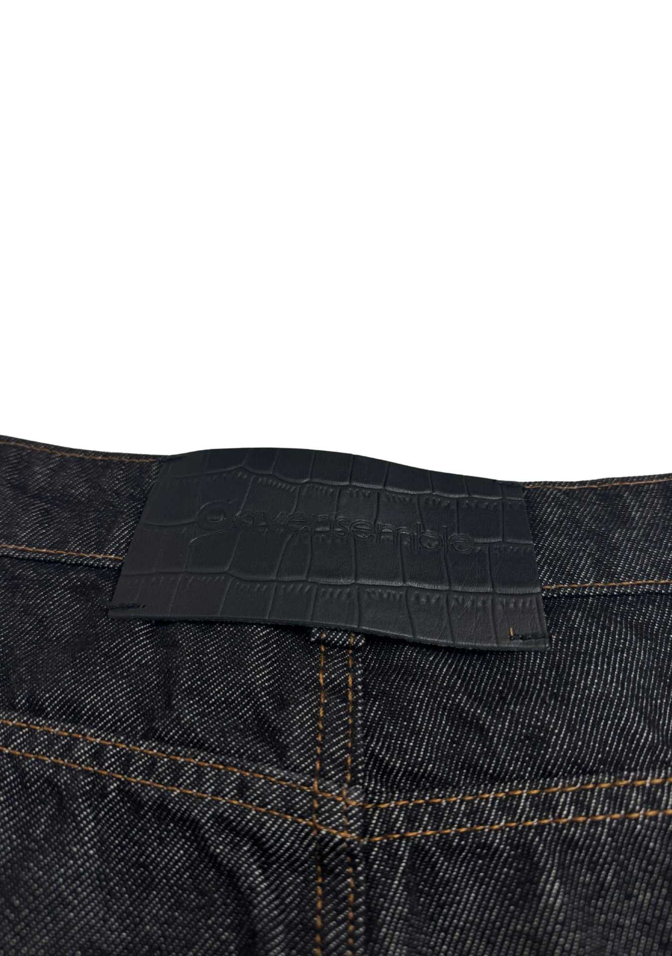 BLACK ZERO WASH CARGO SHORTS