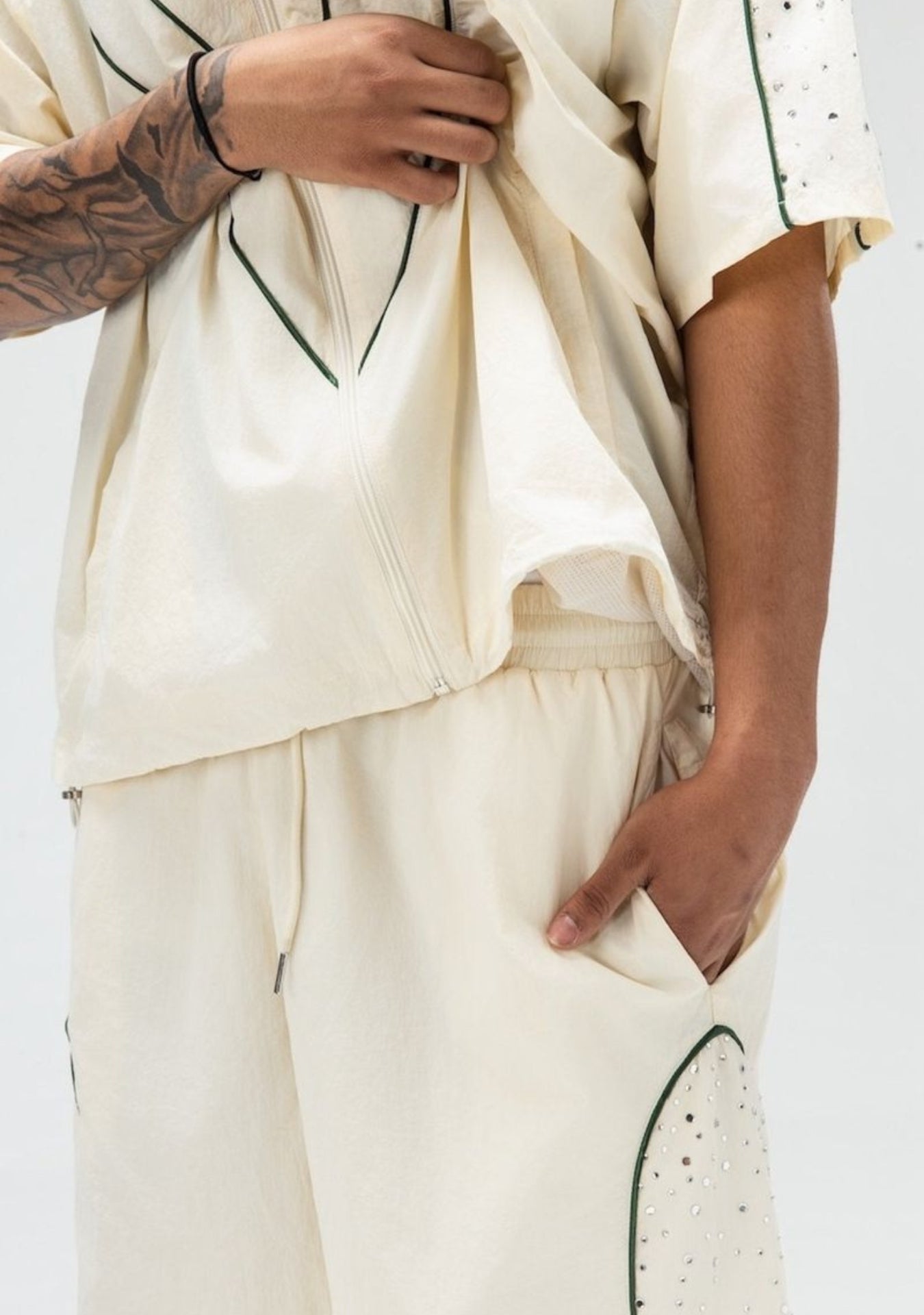 APEX SHORTS CREAM