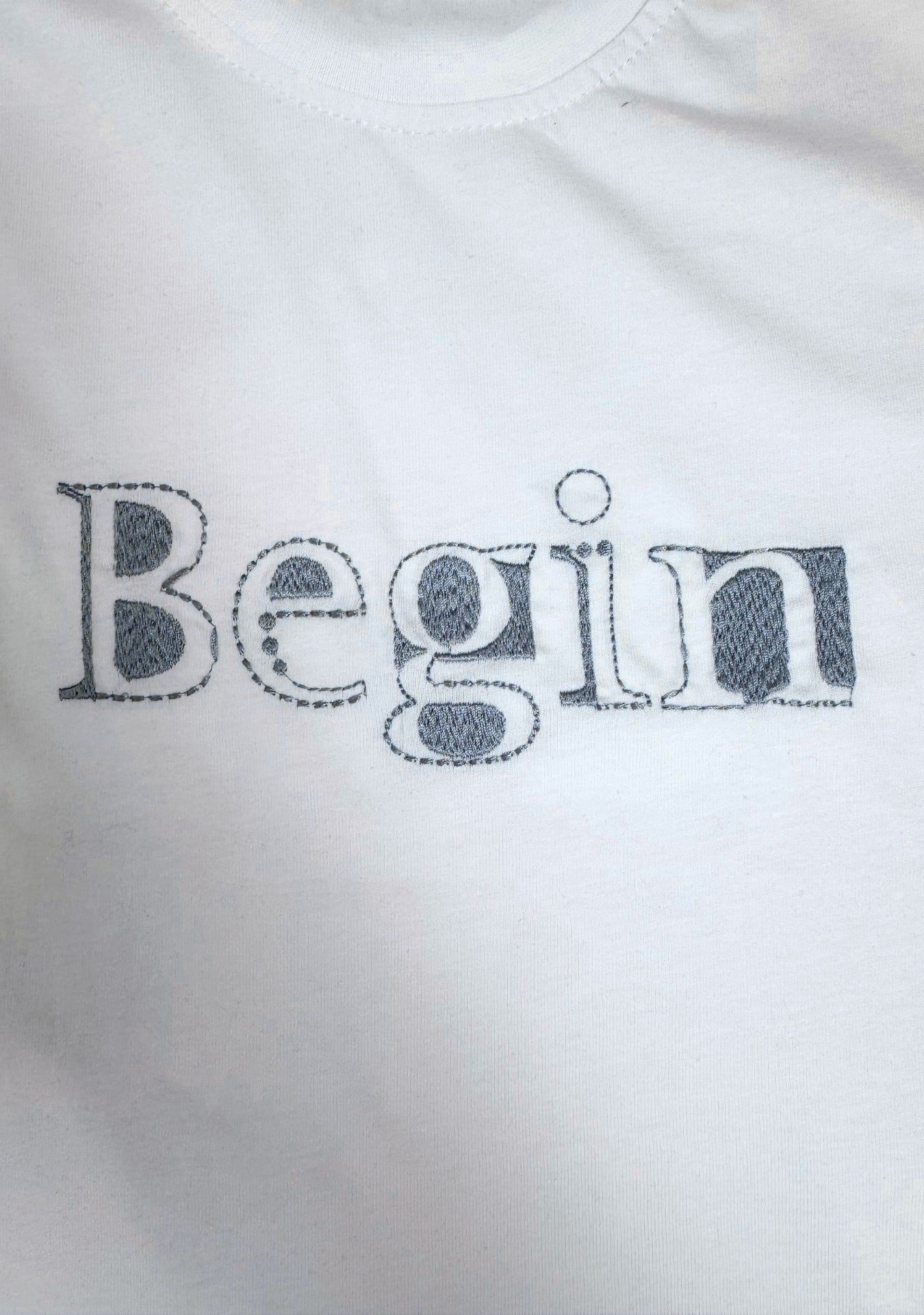 BEGIN WHITE TEE