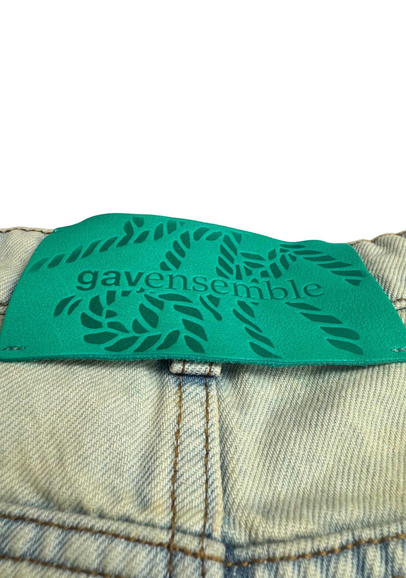 SANDBLASTED CARGO SHORTS