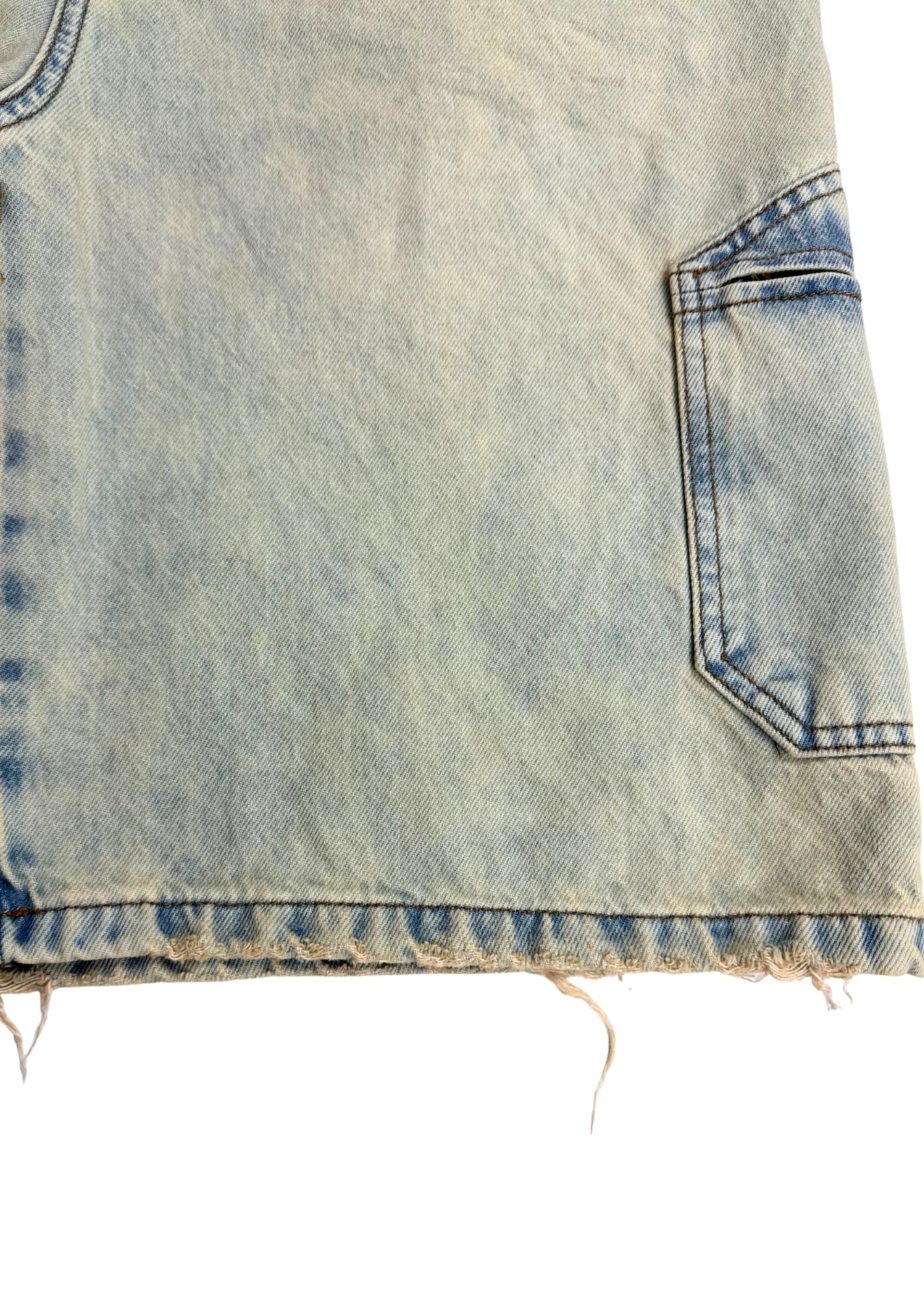 SANDBLASTED CARGO SHORTS