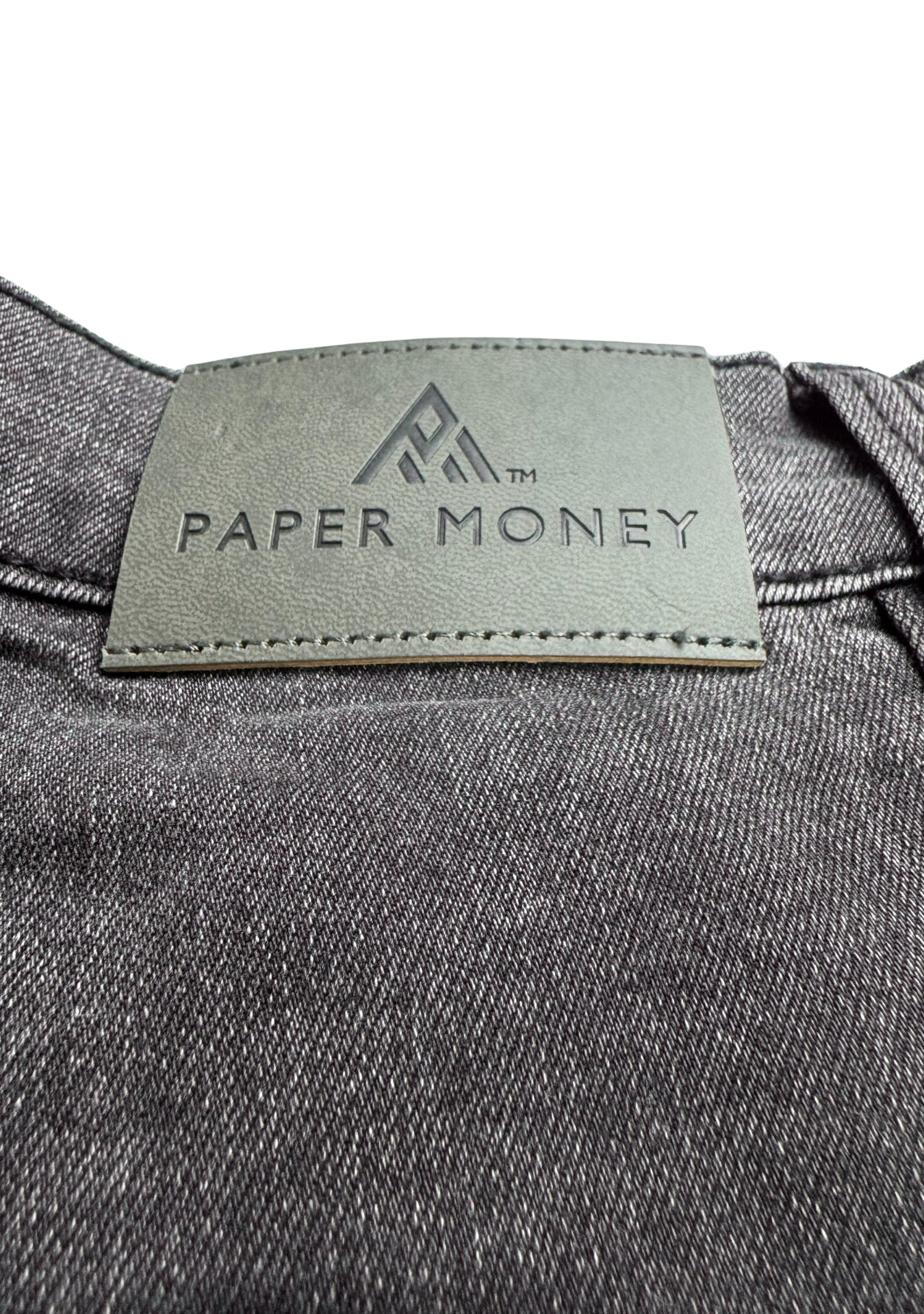 DIAMOND CARPENTER BLACK