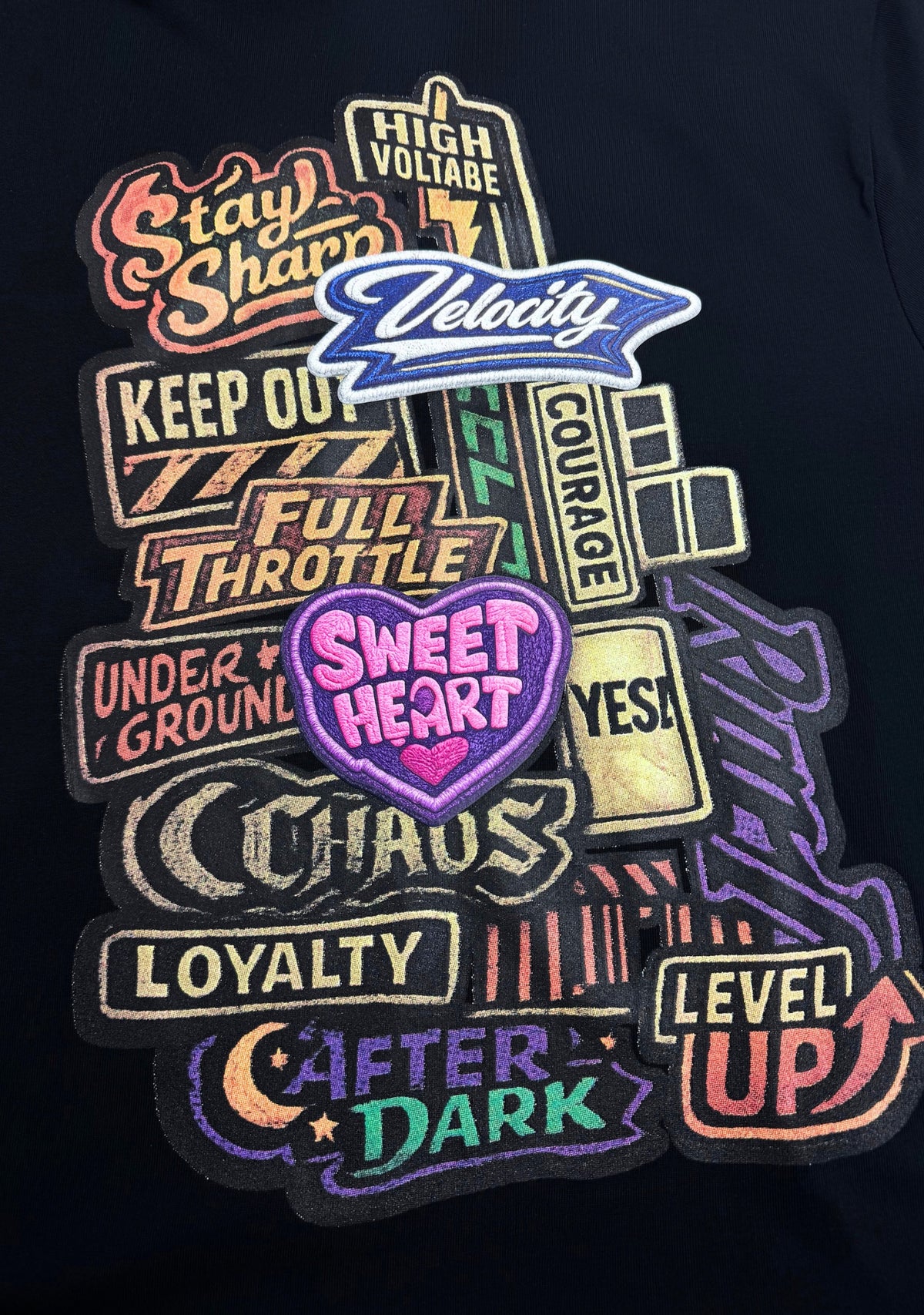 BLACK TEE MULTI-PATCH