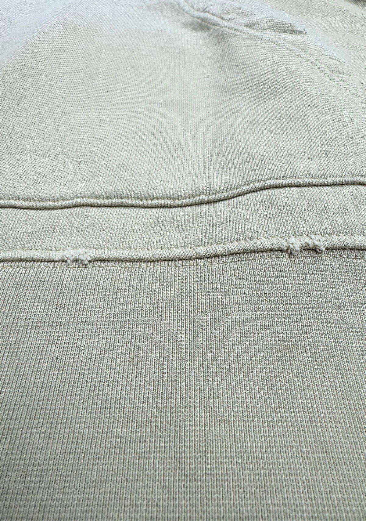 HOOD SWEATER IMPERFECT EMBROIDERY