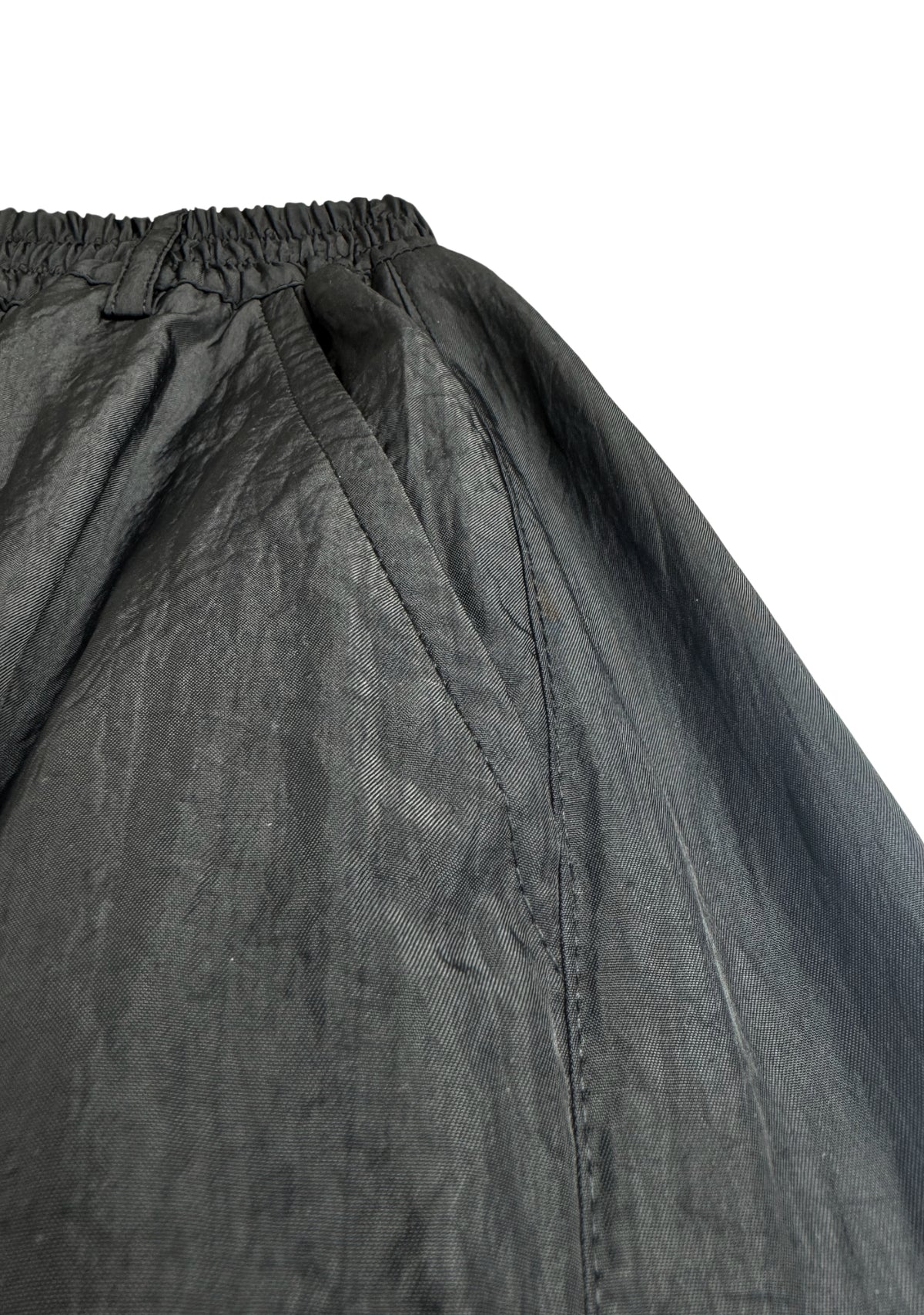 BLACK PARACHUTE PANTS