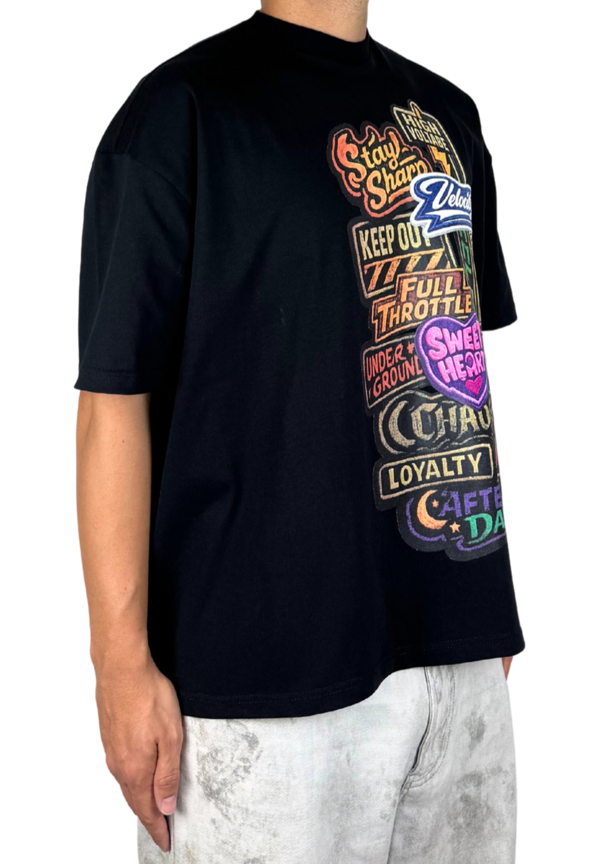 BLACK TEE MULTI-PATCH