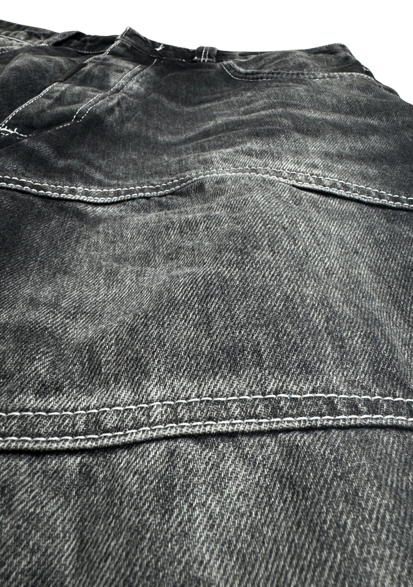 DARK GREY SHORTS KNEE PADS