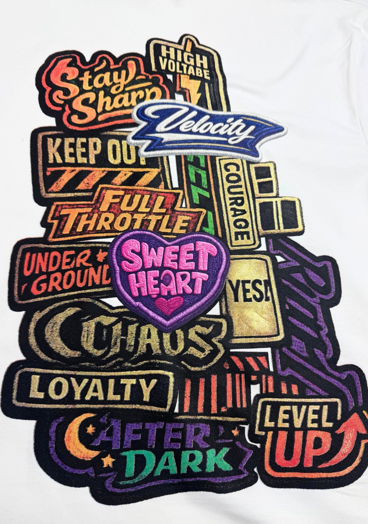 WHITE TEE MULTI-PATCH