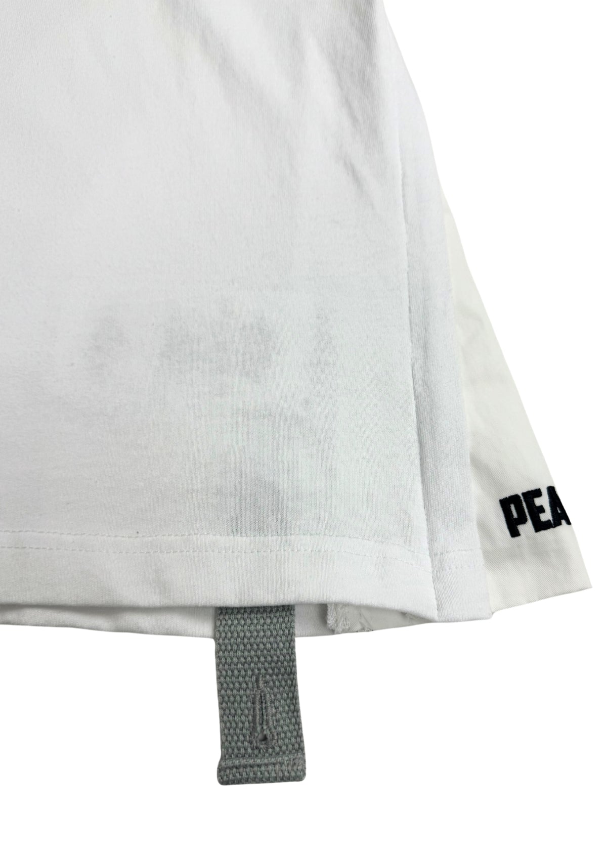 WHITE ZIPPED TEE