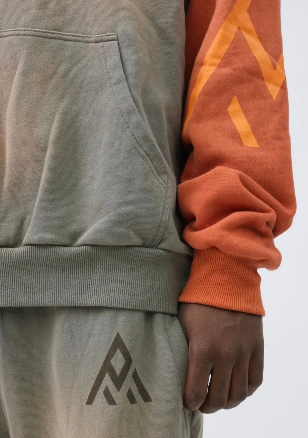 TRACKSUITE TAUPE MULTI