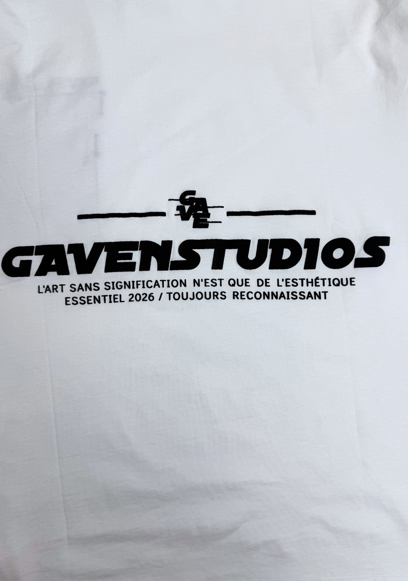 WHITE GAVENSTUDIOS TEE