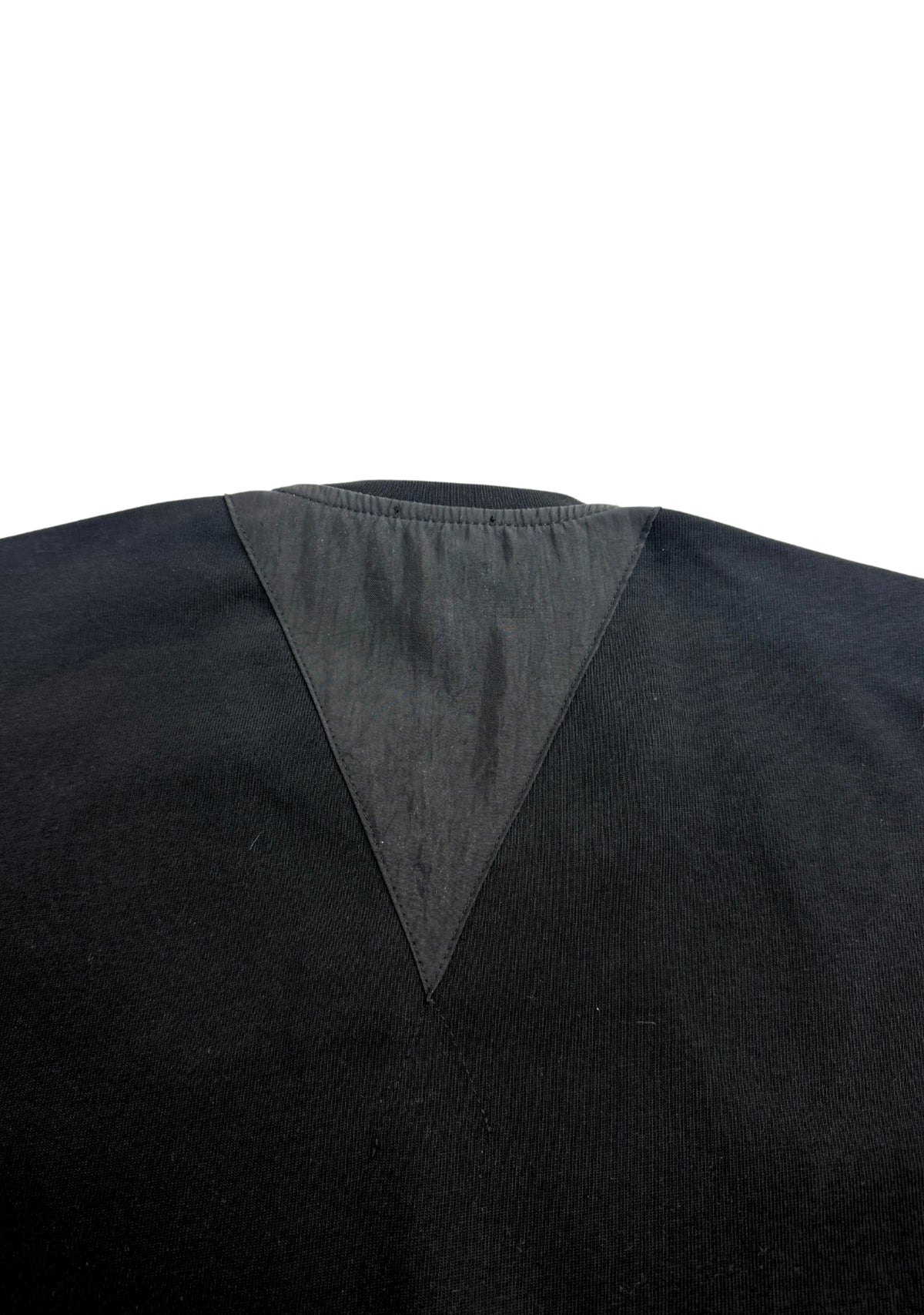 BLACK NYLON LONGSLEEVE
