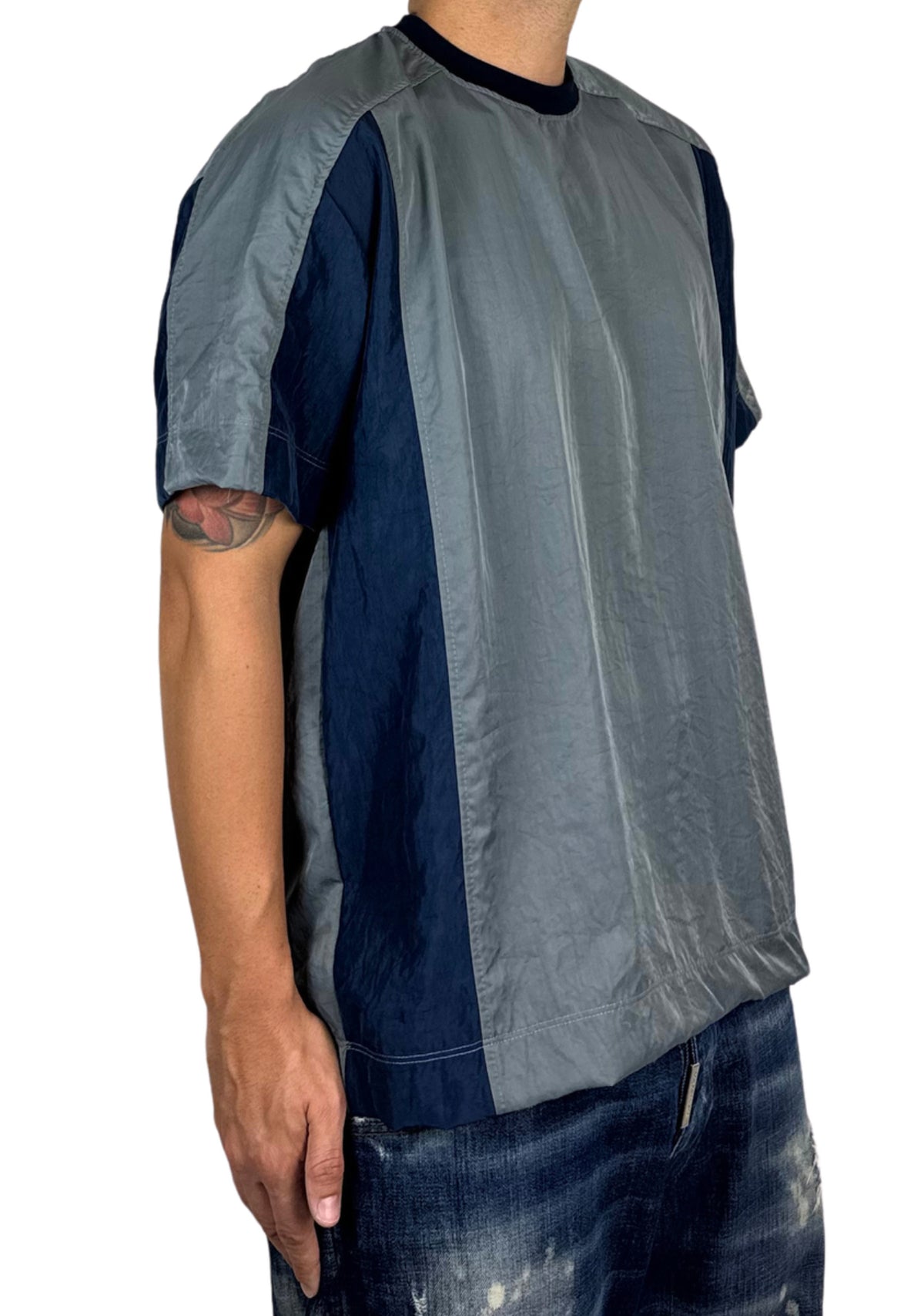 GREY NYLON TEE
