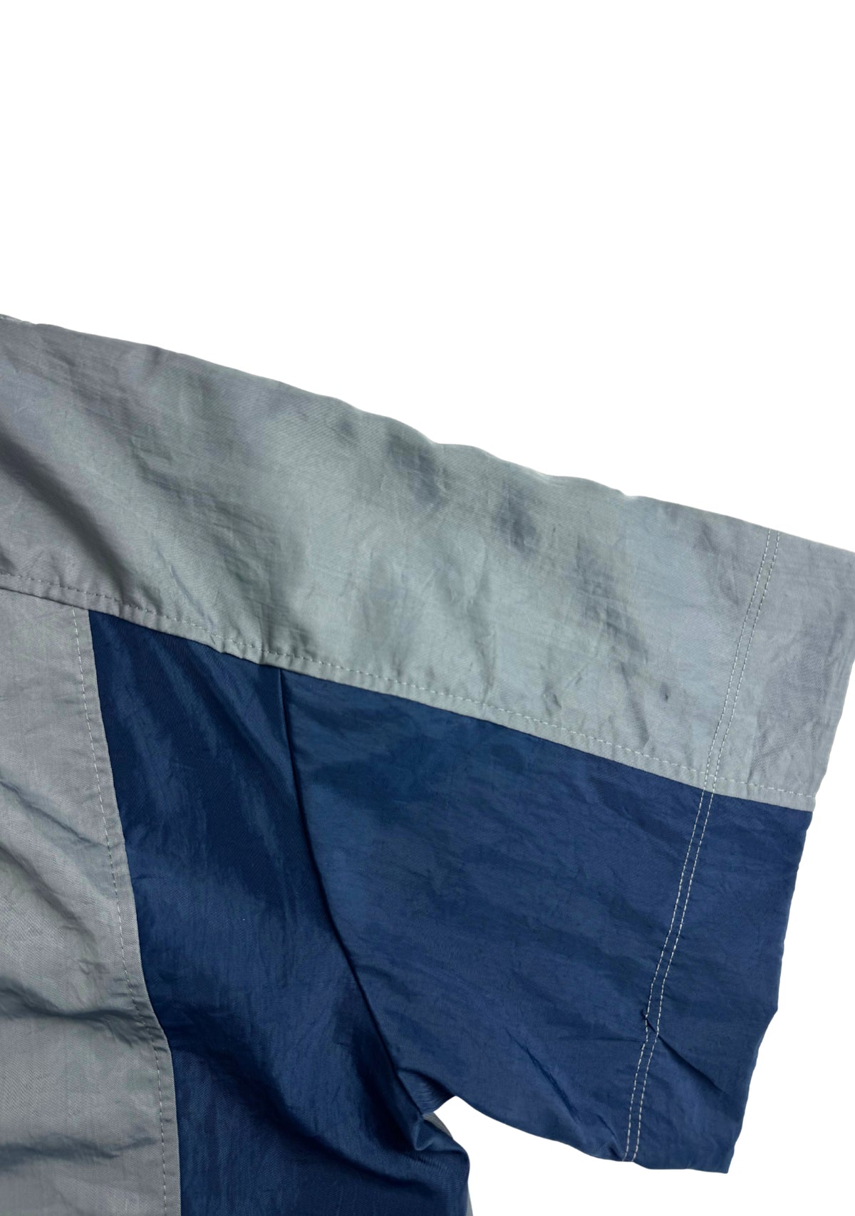 GREY NYLON TEE