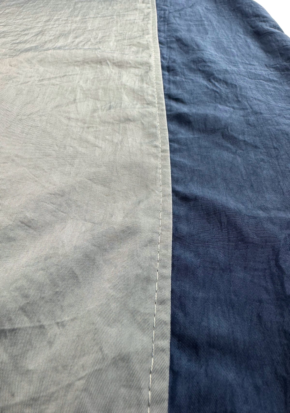 GREY NYLON TEE