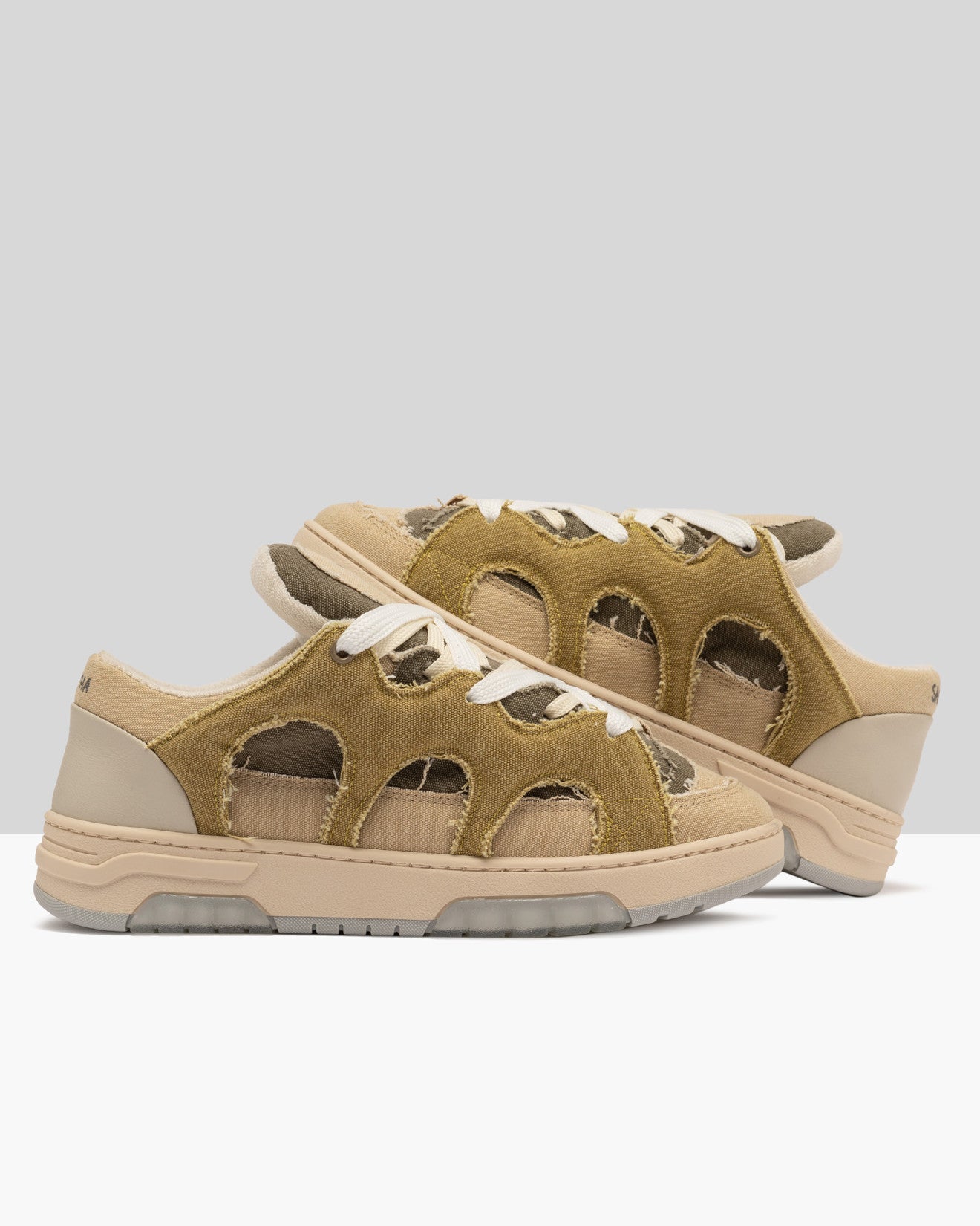 SANTHA MODEL 1 TRIPLE CANVAS SAND