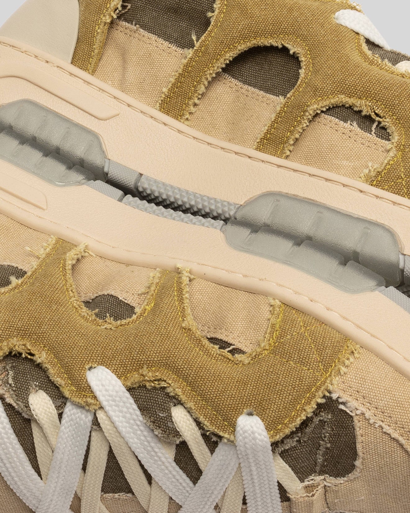 SANTHA MODEL 1 TRIPLE CANVAS SAND